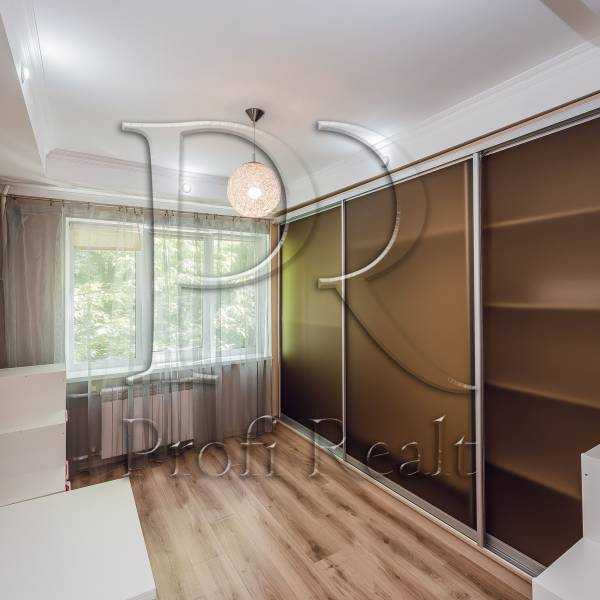 Продаж 3-кімнатної квартири 60 м², Академіка Туполєва вул., 16Б