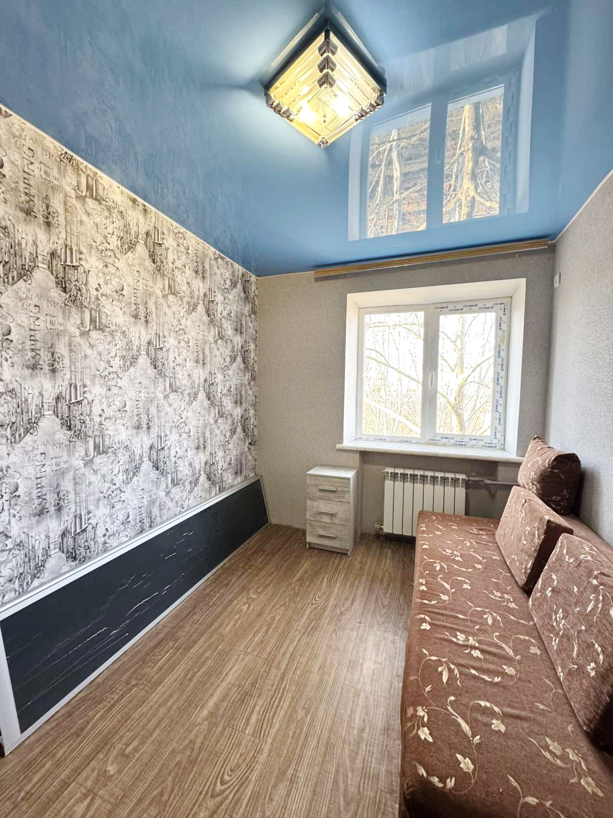 Продажа 3-комнатной квартиры 50 м², Океановская ул.