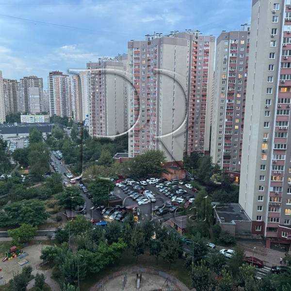 Продажа 3-комнатной квартиры 99 м², Урловская ул., 38
