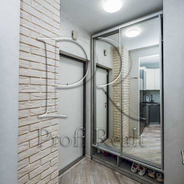Продажа 1-комнатной квартиры 31 м², Соборности просп., 17 К2