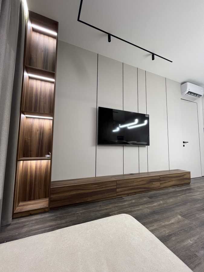 Аренда 1-комнатной квартиры 51 м², Владимирская ул.