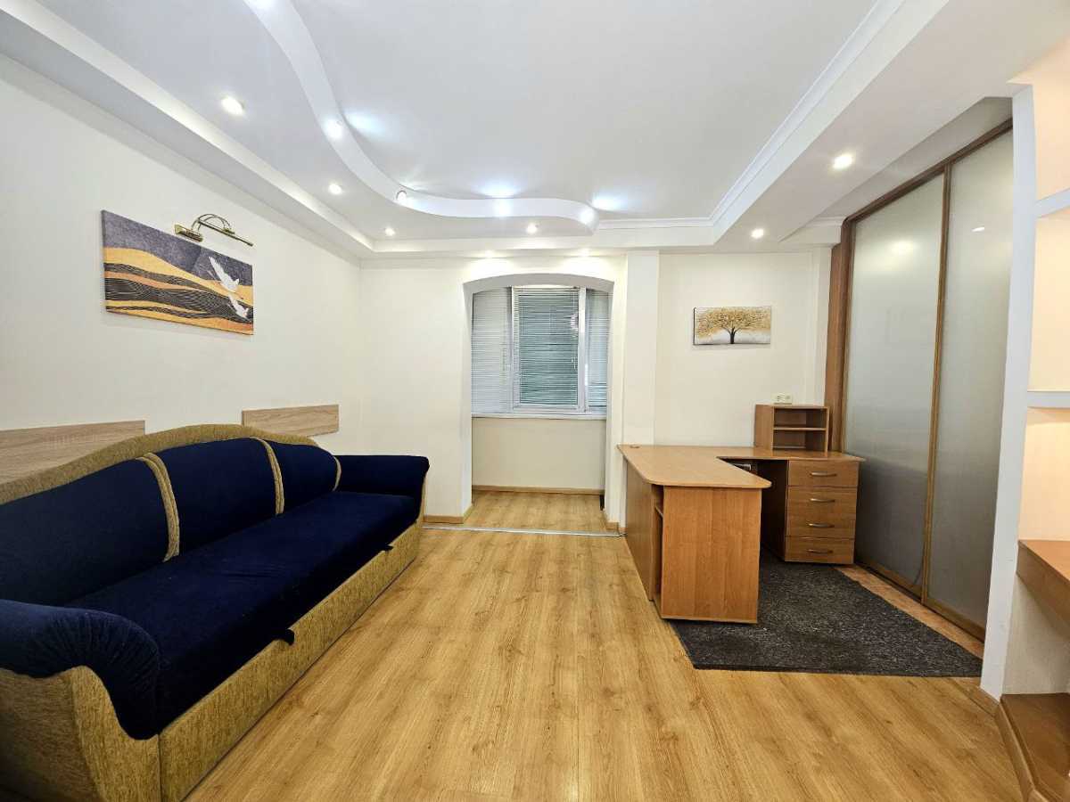 Аренда 2-комнатной квартиры 51 м², Виктора Ярмолы ул., 28-32