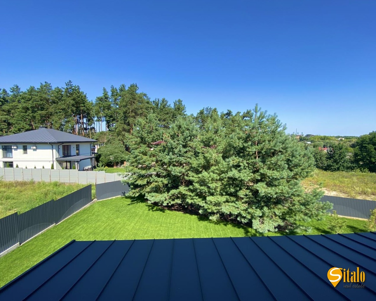 Продаж будинку 210 м²