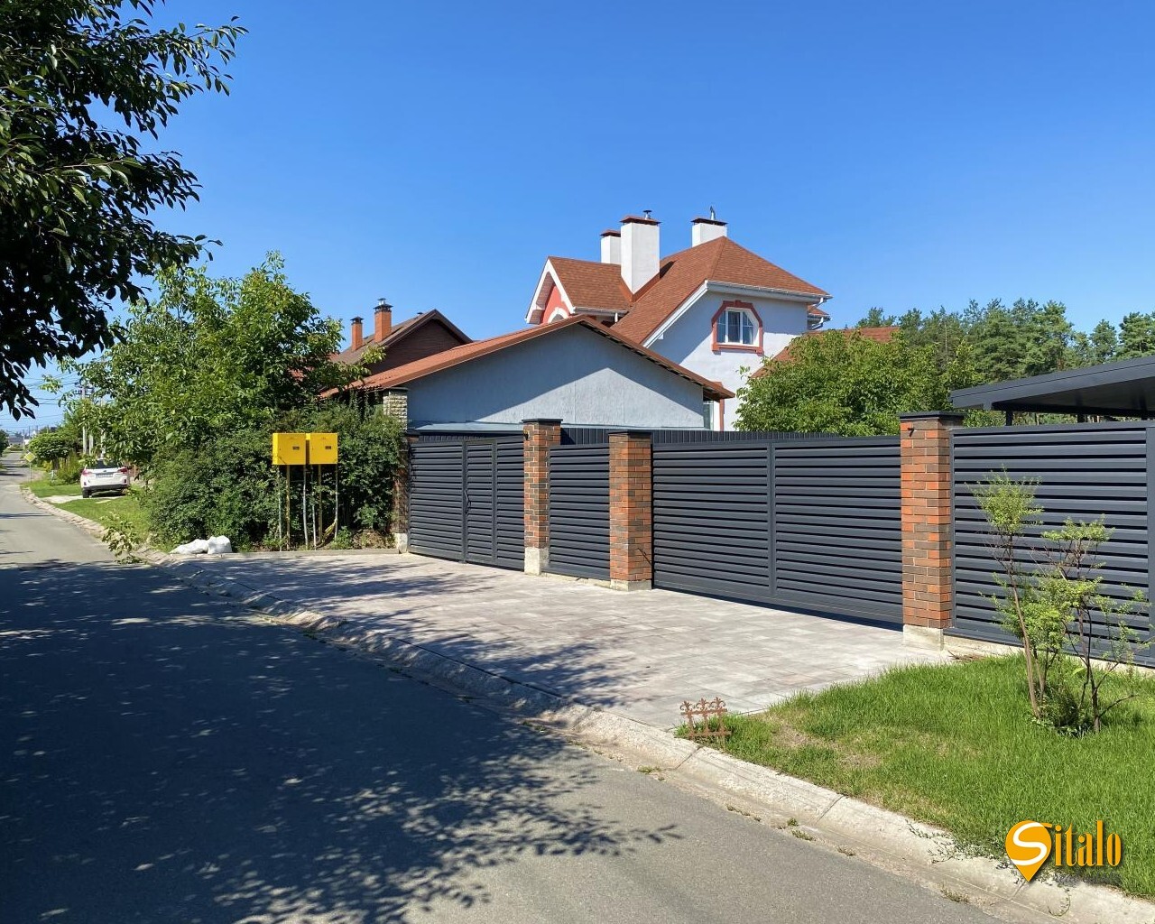 Продаж будинку 210 м²