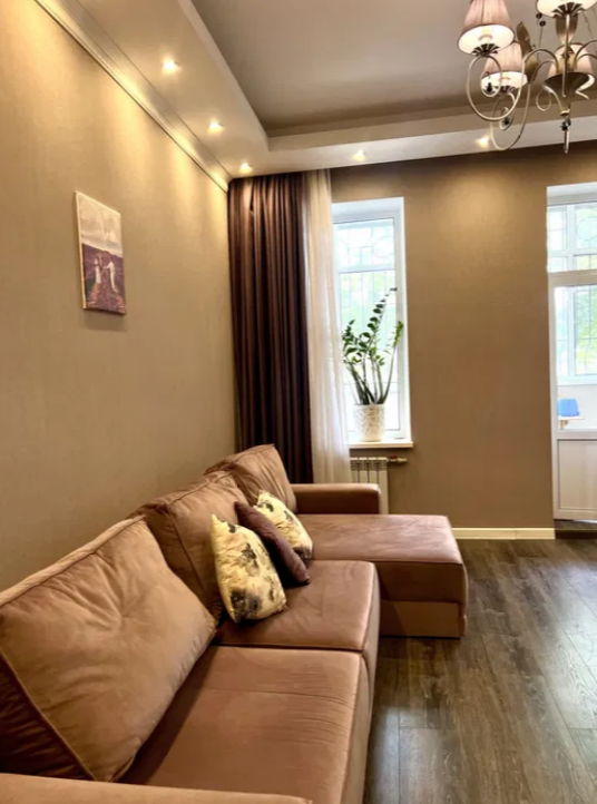 Продажа 3-комнатной квартиры 103 м², Якова Бреуса ул.