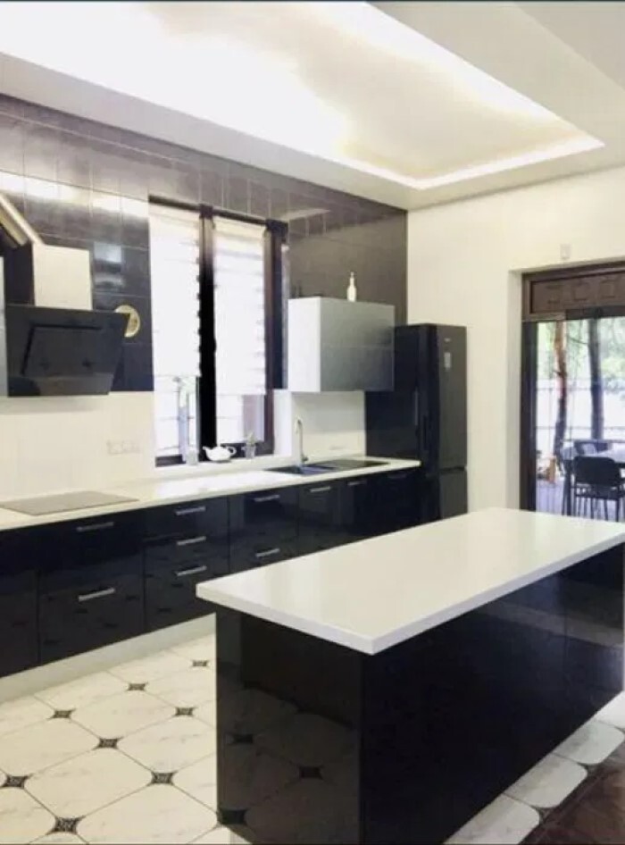 Аренда дома 300 м², Радистов пер.