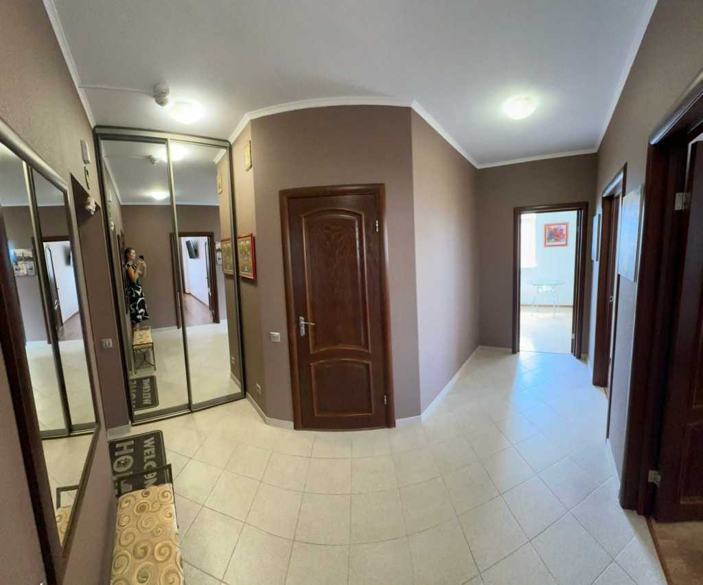 Аренда 2-комнатной квартиры 75 м², Семьи Кульженков ул., 33
