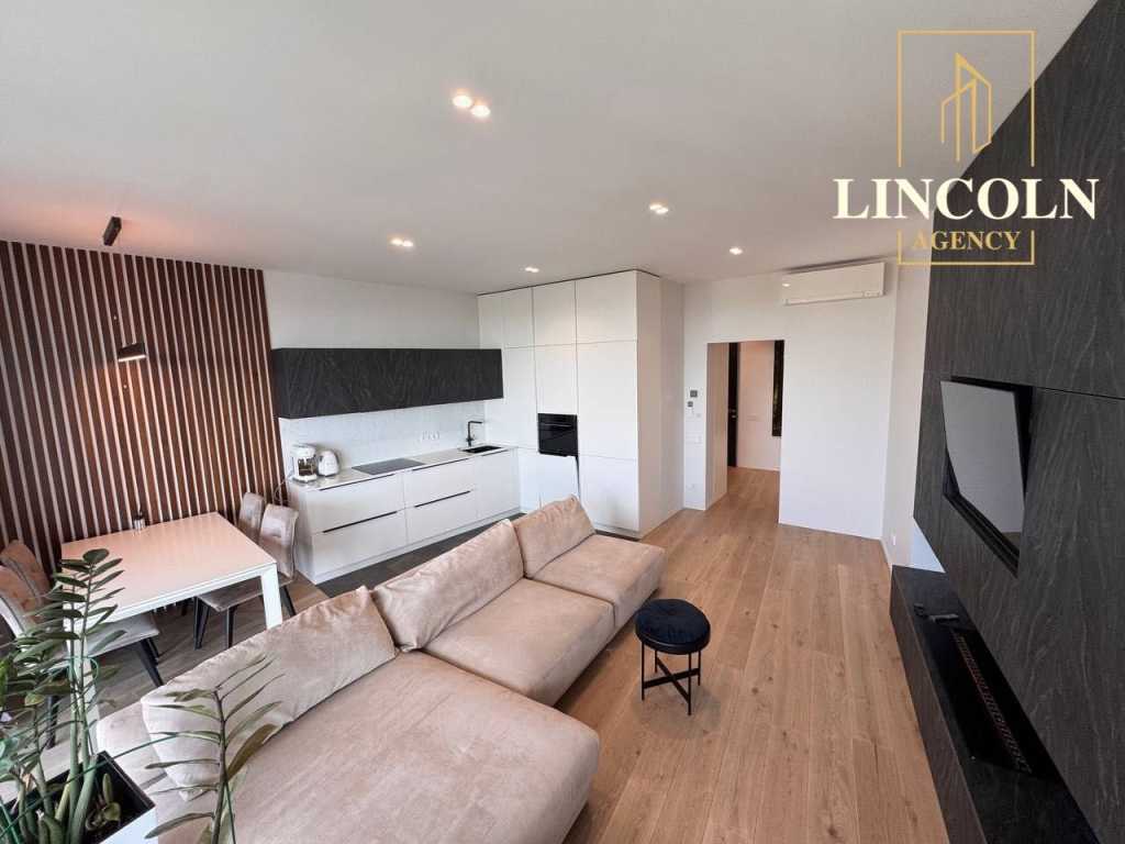 Продаж 3-кімнатної квартири 120 м², Буслівська вул., 12