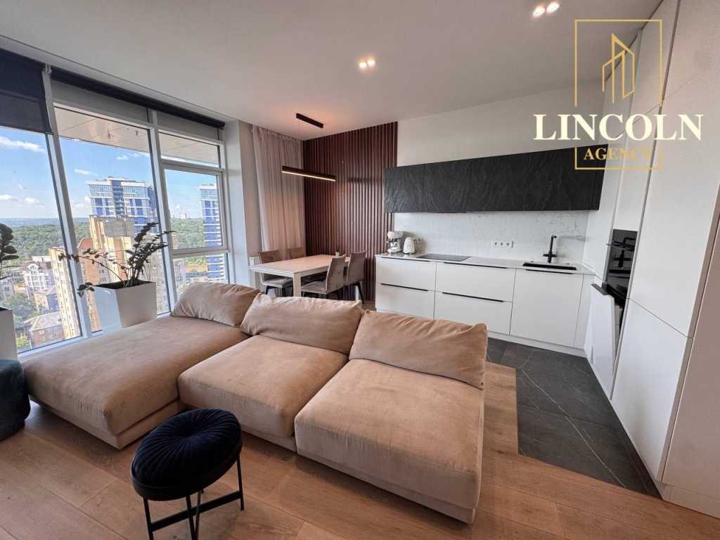 Продаж 3-кімнатної квартири 120 м², Буслівська вул., 12