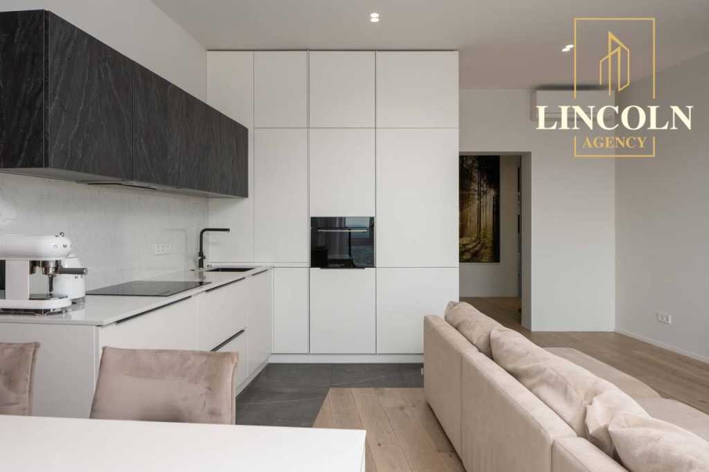 Продаж 3-кімнатної квартири 120 м², Буслівська вул., 12