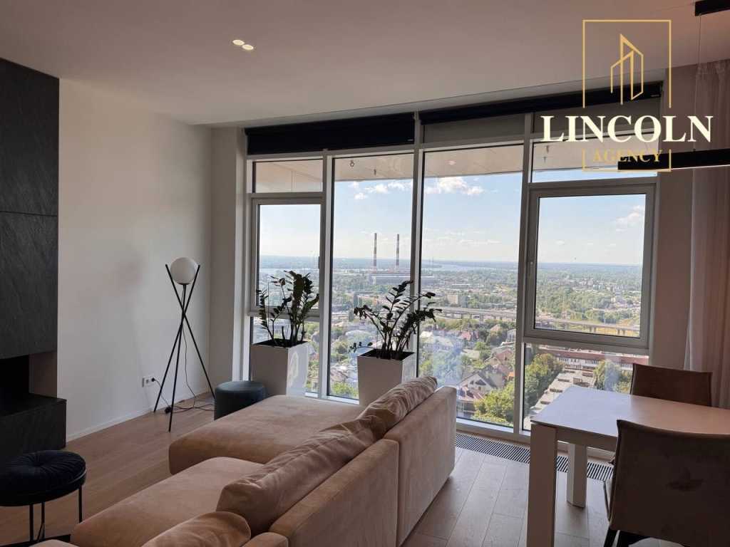Продаж 3-кімнатної квартири 120 м², Буслівська вул., 12