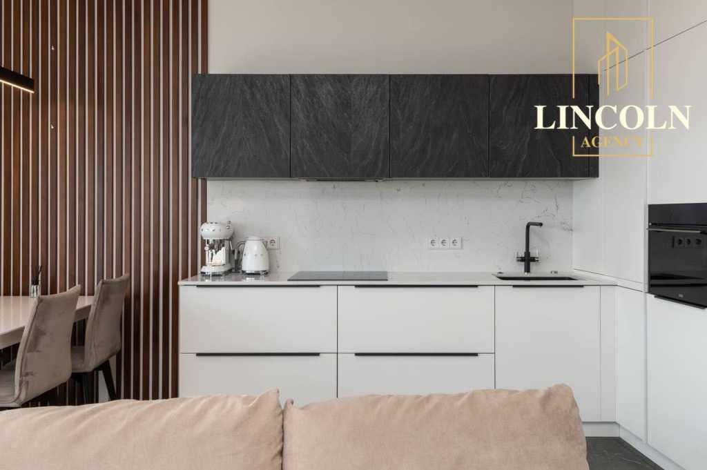 Продаж 3-кімнатної квартири 120 м², Буслівська вул., 12