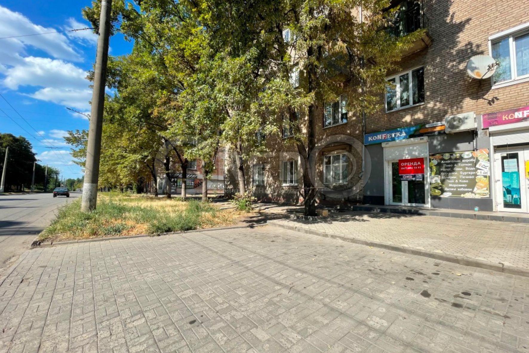 Оренда магазину 52.6 м², Вокзальна вул.