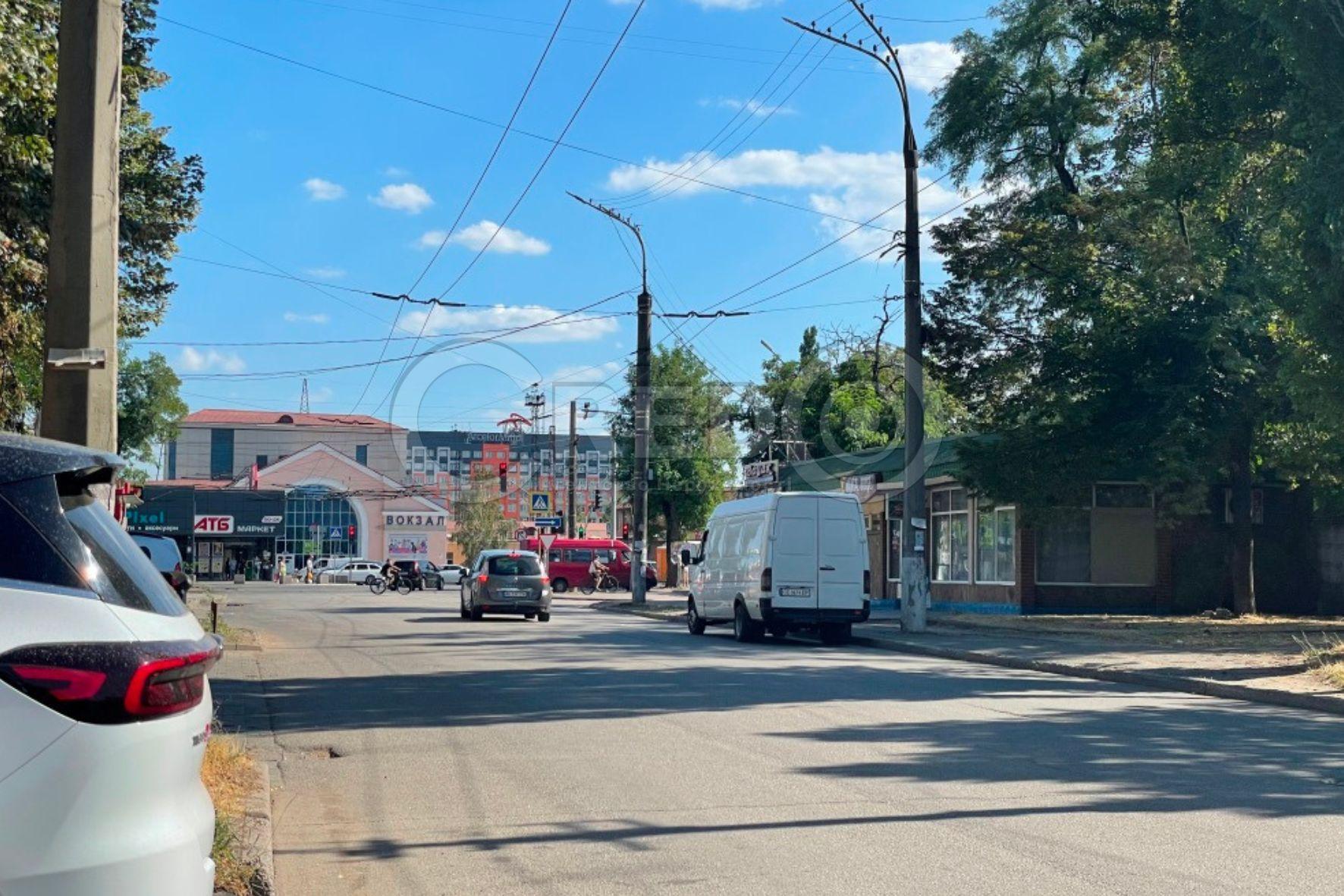 Оренда магазину 52.6 м², Вокзальна вул.