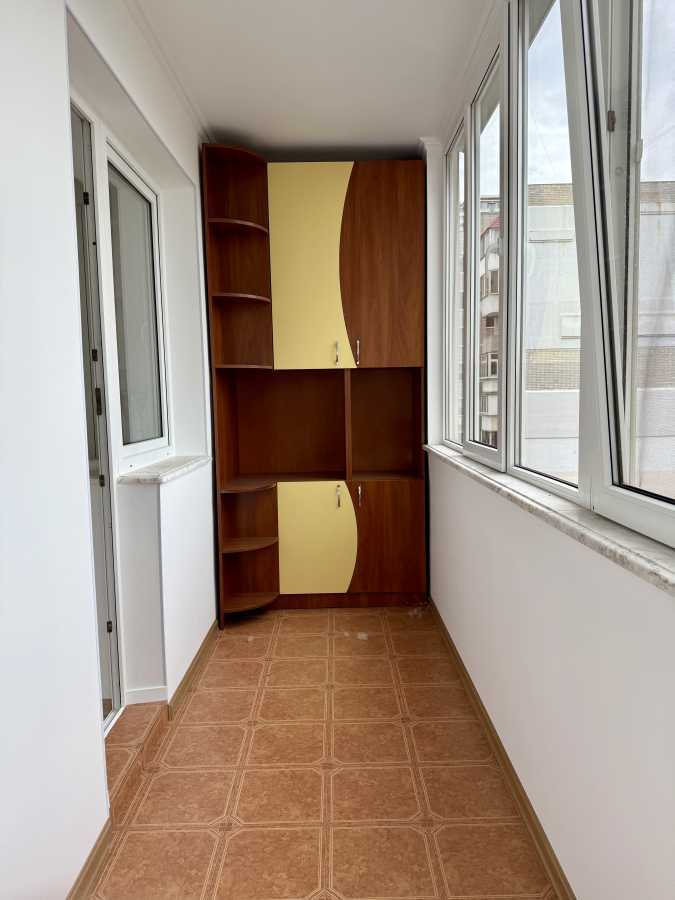 Оренда 3-кімнатної квартири 115 м², Добровольців, 3А