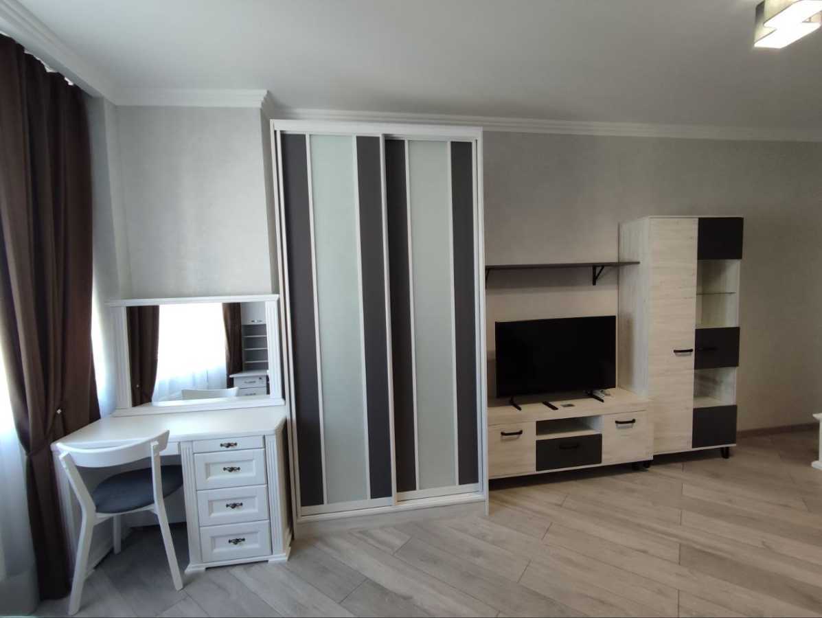 Аренда 1-комнатной квартиры 52 м², Чубинского ул., 15а