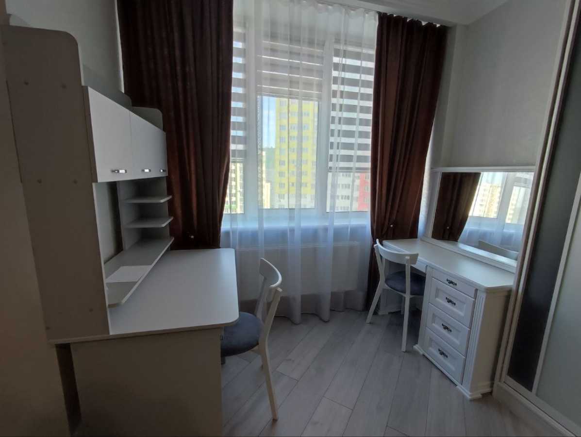 Аренда 1-комнатной квартиры 52 м², Чубинского ул., 15а