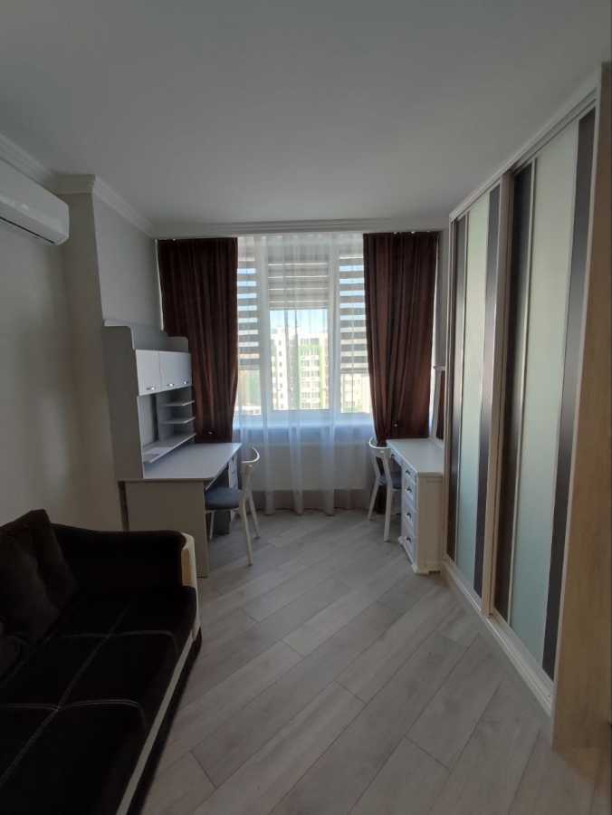 Аренда 1-комнатной квартиры 52 м², Чубинского ул., 15а