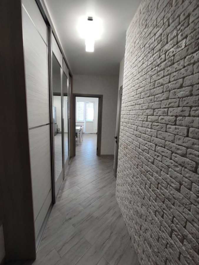 Аренда 1-комнатной квартиры 52 м², Чубинского ул., 15а