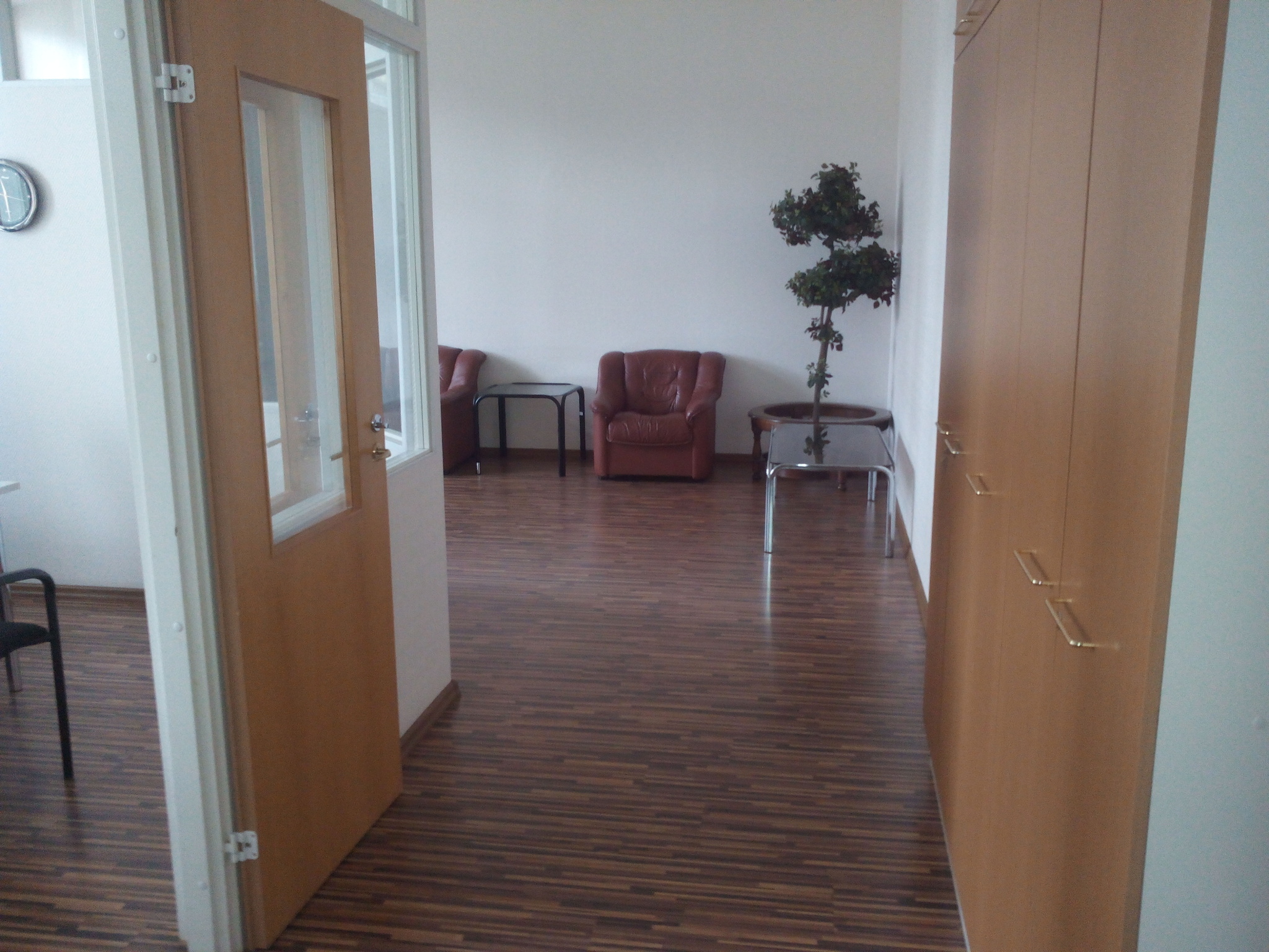 Продажа 4-комнатной квартиры 110.6 м², Костельная ул., 8