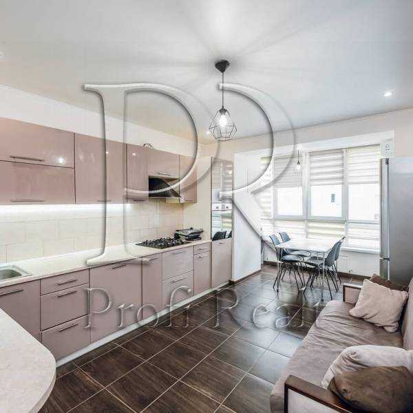Продаж 2-кімнатної квартири 65 м², Європейська вул., 2Г