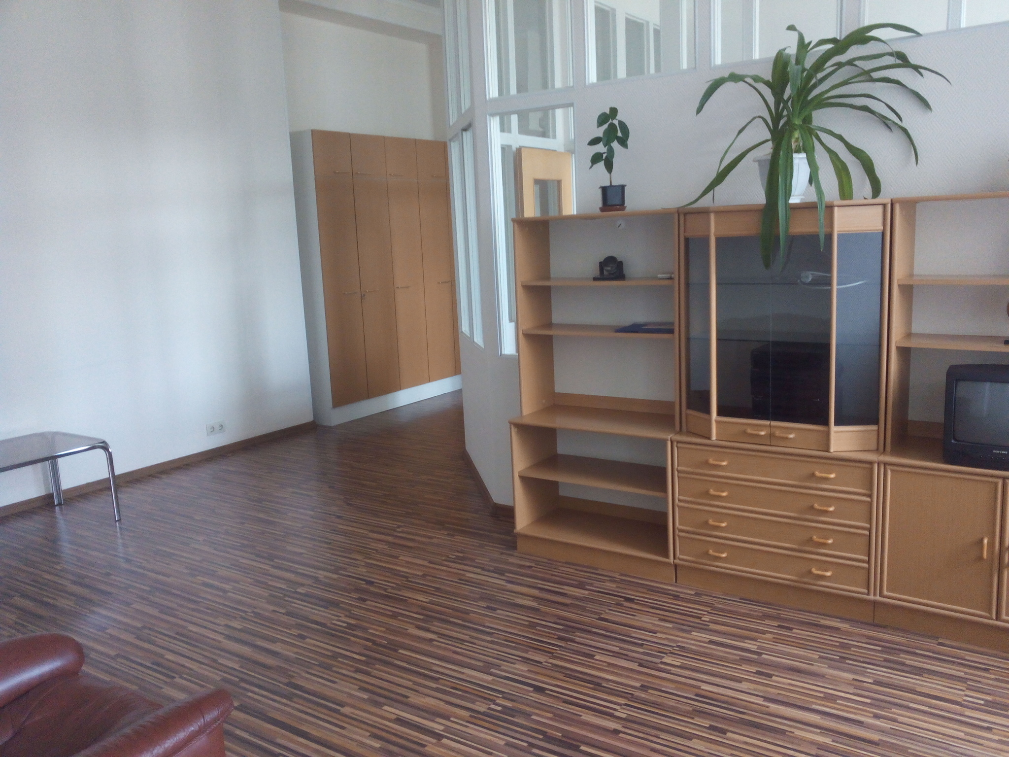 Аренда 4-комнатной квартиры 110.6 м², Костельная ул., 8