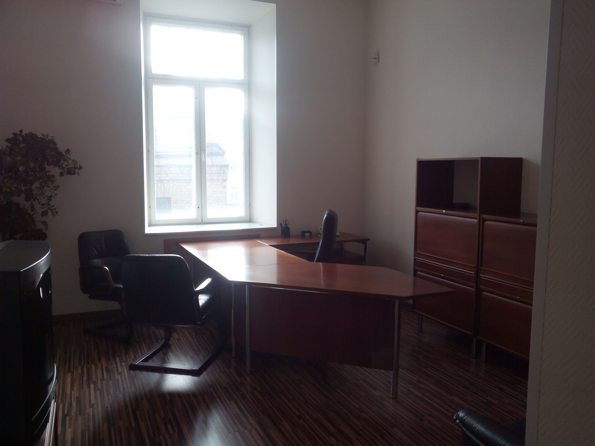 Аренда 4-комнатной квартиры 110.6 м², Костельная ул., 8