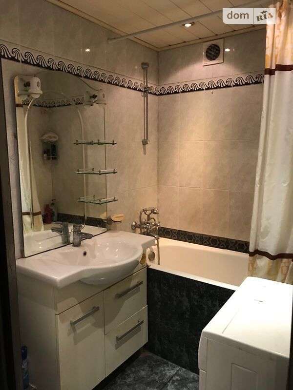 Продажа 2-комнатной квартиры 45 м², Большая Васильковская ул., 102