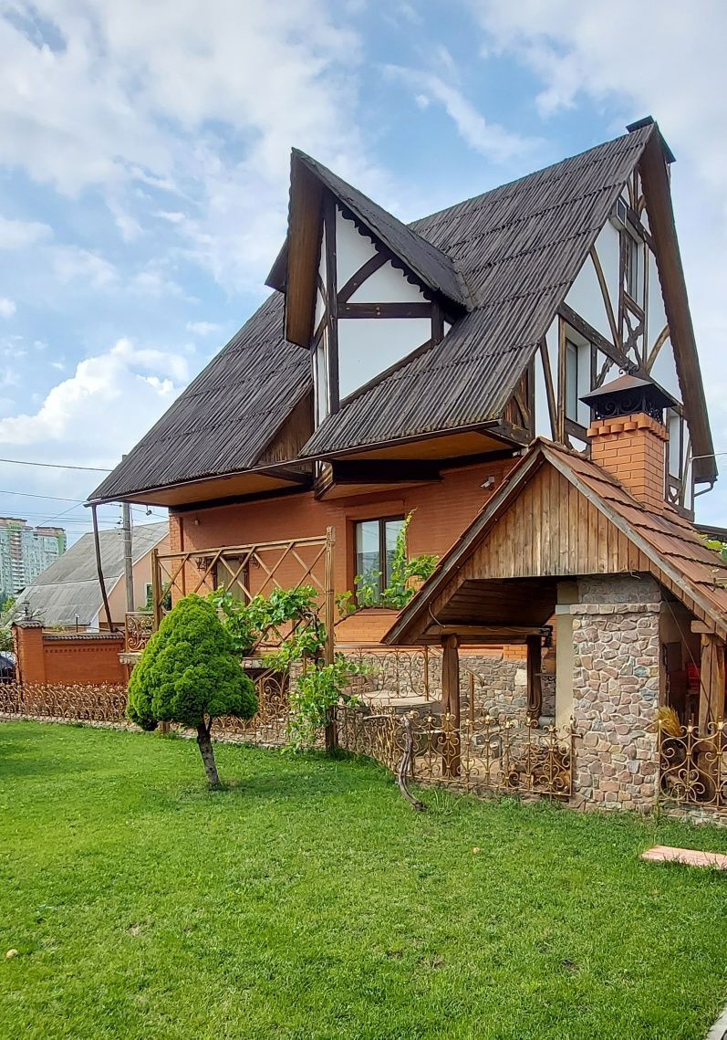 Аренда дома 250 м², Патриотов ул.