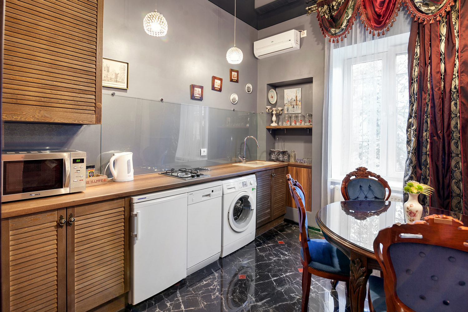 3-кімнатна квартира подобово 65 м², Генерала Олександра Грекова вул., 6