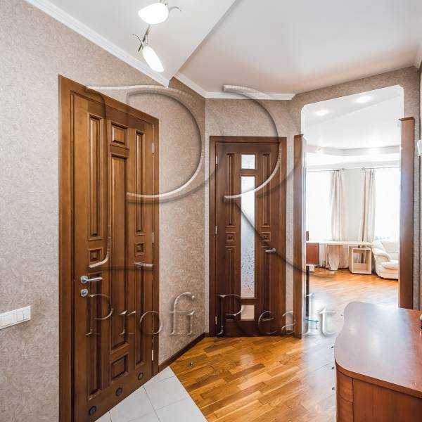 Продаж 1-кімнатної квартири 55 м², Євгена Коновальця вул., 36Б