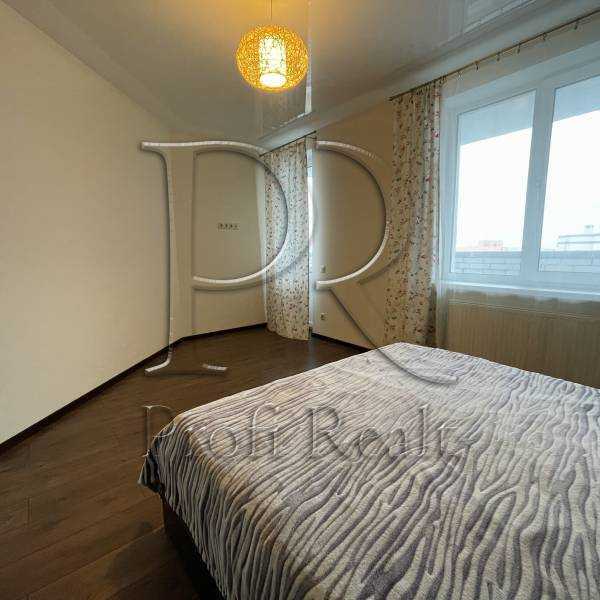 Продажа 2-комнатной квартиры 60 м², Драгоманова ул., 6/1
