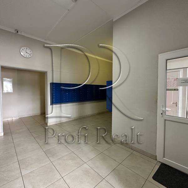 Продажа 2-комнатной квартиры 60 м², Драгоманова ул., 6/1