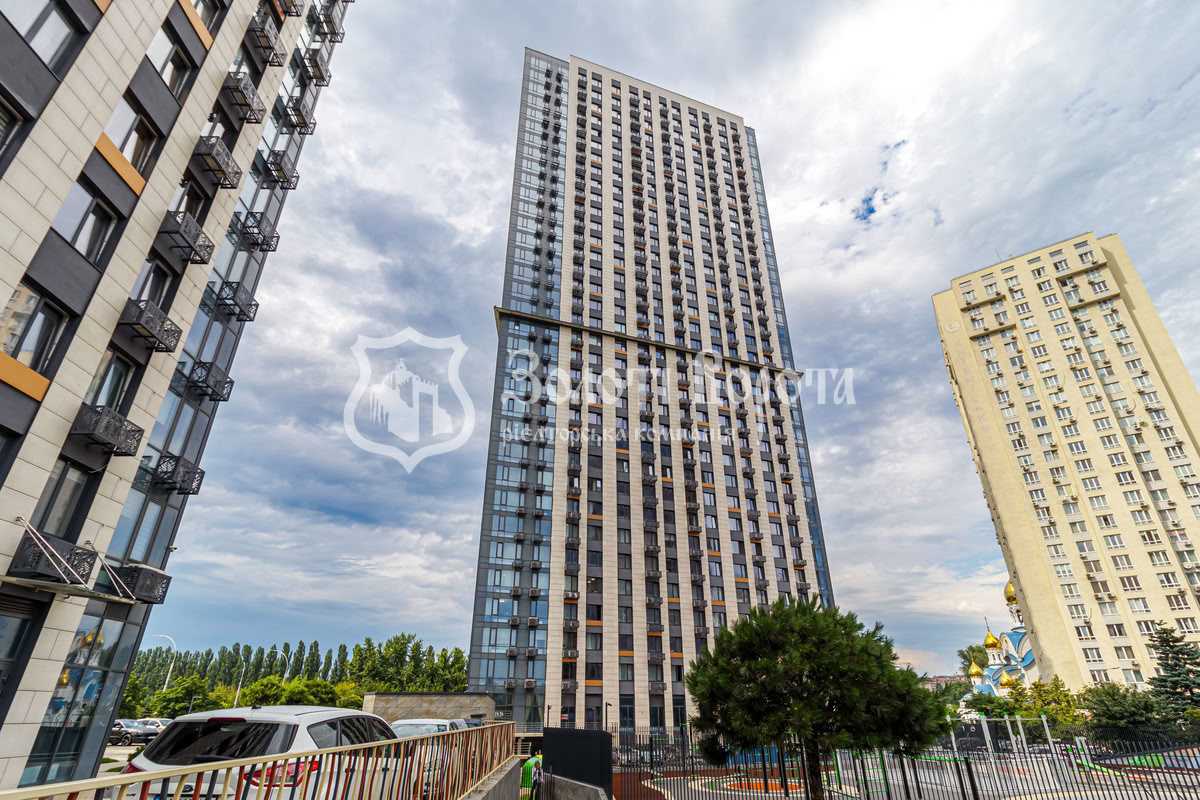 Продаж 2-кімнатної квартири 65.6 м², Академіка Заболотного вул., 1Б