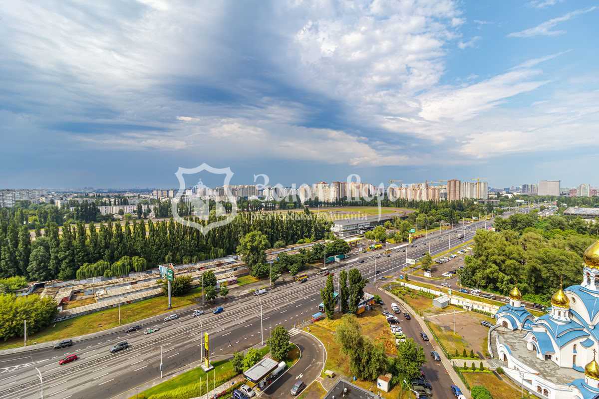 Продаж 2-кімнатної квартири 65.6 м², Академіка Заболотного вул., 1Б
