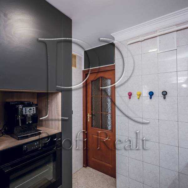 Продаж 3-кімнатної квартири 57 м², Миколи Василенка вул., 23