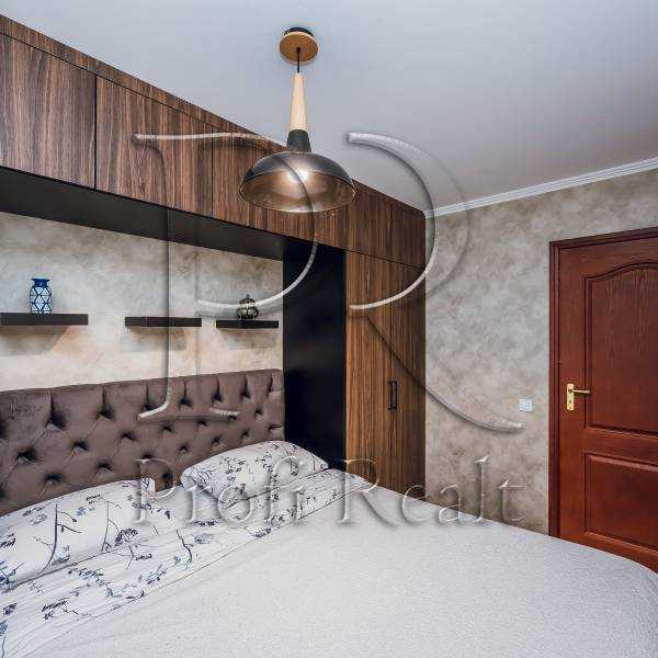 Продаж 3-кімнатної квартири 57 м², Миколи Василенка вул., 23
