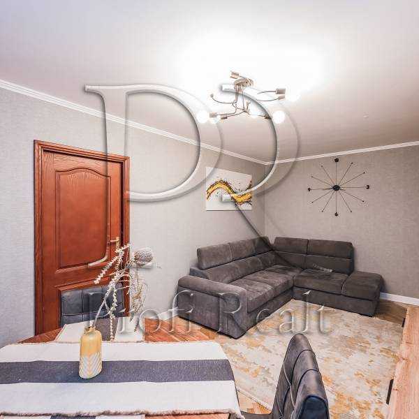 Продаж 3-кімнатної квартири 57 м², Миколи Василенка вул., 23
