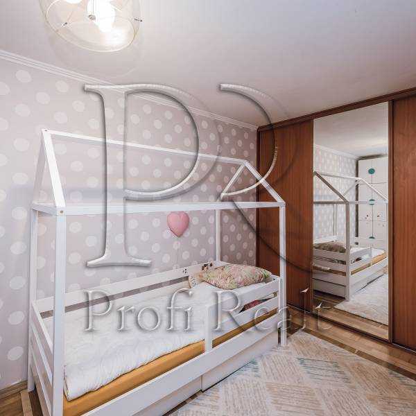 Продаж 3-кімнатної квартири 57 м², Миколи Василенка вул., 23