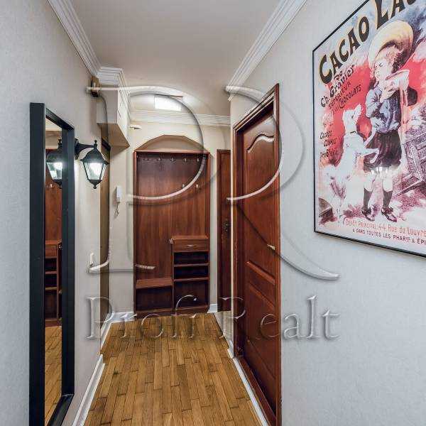 Продаж 3-кімнатної квартири 57 м², Миколи Василенка вул., 23