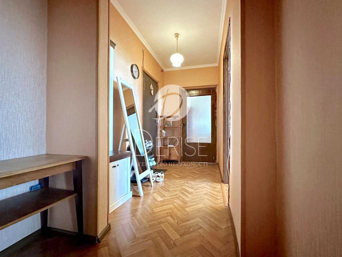 Продаж 2-кімнатної квартири 51 м², Якуба Коласа вул., 23Б