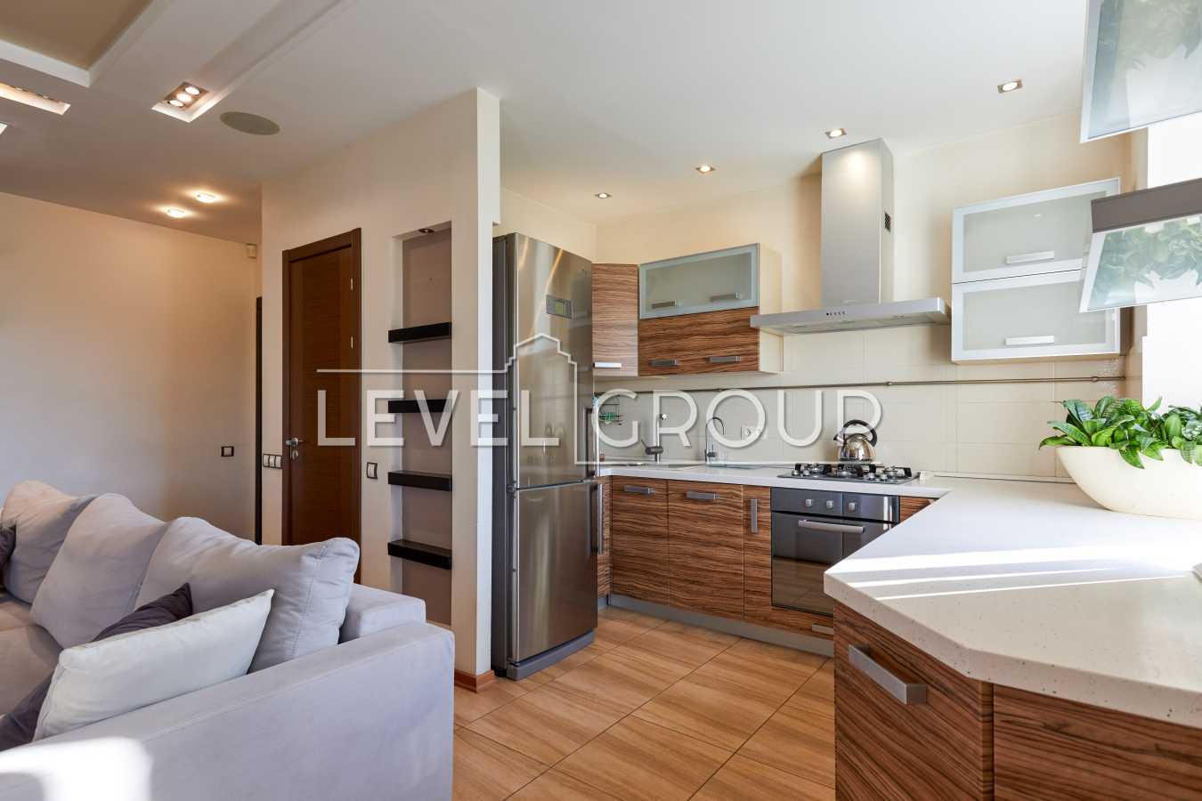 Продажа 3-комнатной квартиры 72.2 м², Юрковская ул., 28