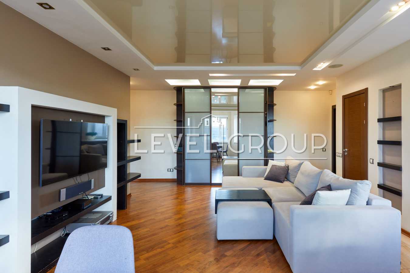 Продажа 3-комнатной квартиры 72.2 м², Юрковская ул., 28