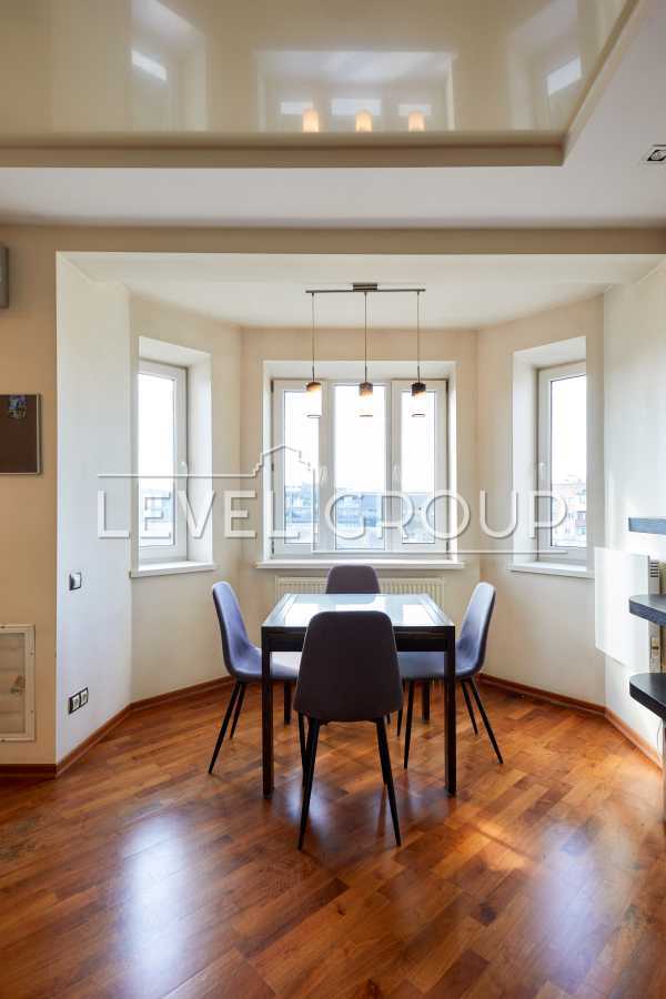 Продажа 3-комнатной квартиры 72.2 м², Юрковская ул., 28