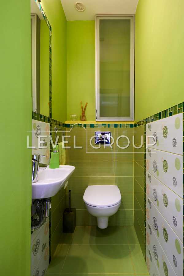 Продажа 3-комнатной квартиры 72.2 м², Юрковская ул., 28