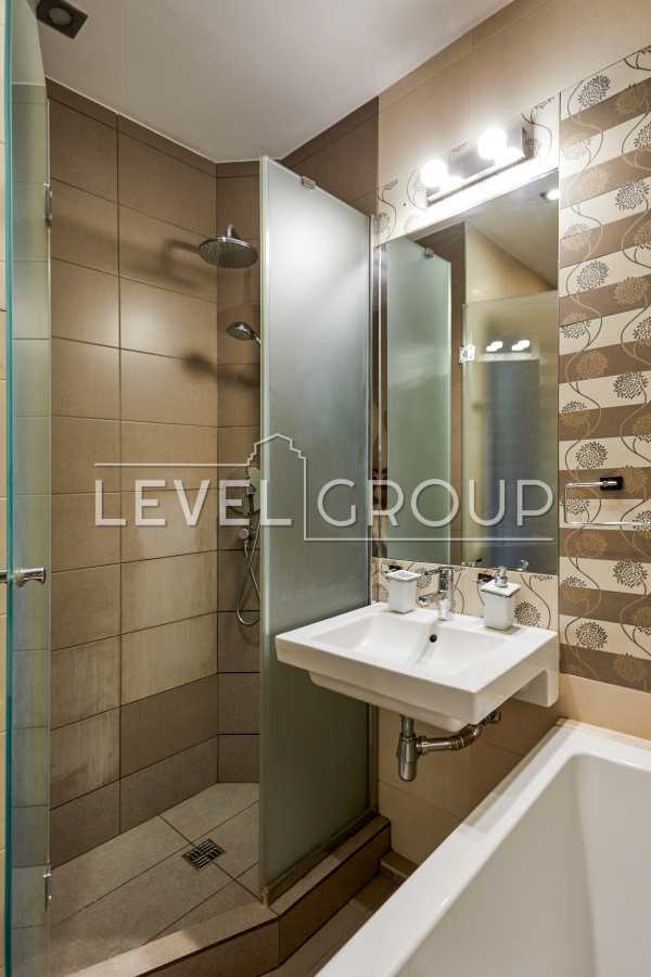 Продажа 3-комнатной квартиры 72.2 м², Юрковская ул., 28