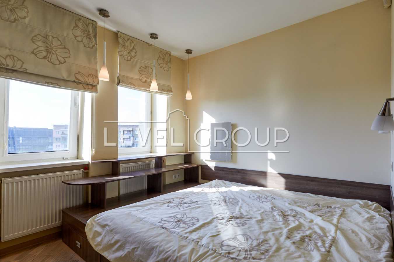 Продажа 3-комнатной квартиры 72.2 м², Юрковская ул., 28