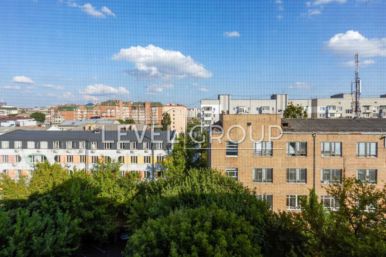 Продажа 3-комнатной квартиры 72.2 м², Юрковская ул., 28