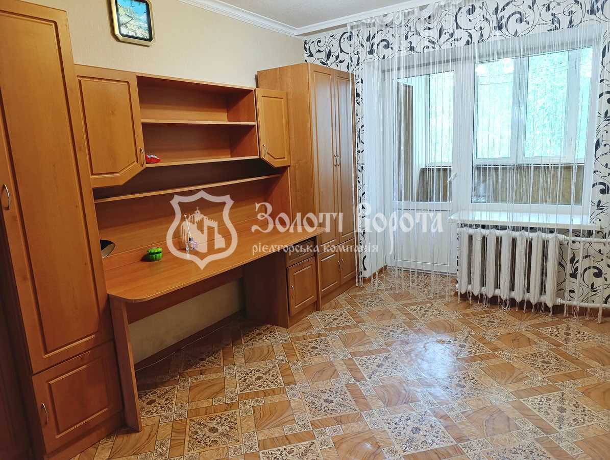Продажа 2-комнатной квартиры 60 м², Харківська, 44