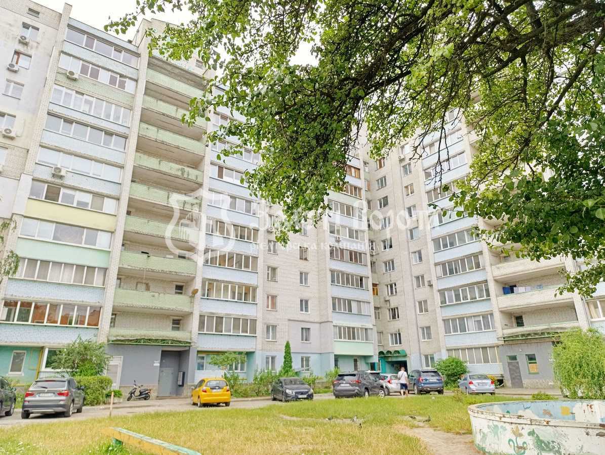 Продажа 2-комнатной квартиры 60 м², Харківська, 44